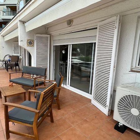 Precioso Apartamento Moderno En Primera Linea Del Mar Av-11 Rosas Exterior foto
