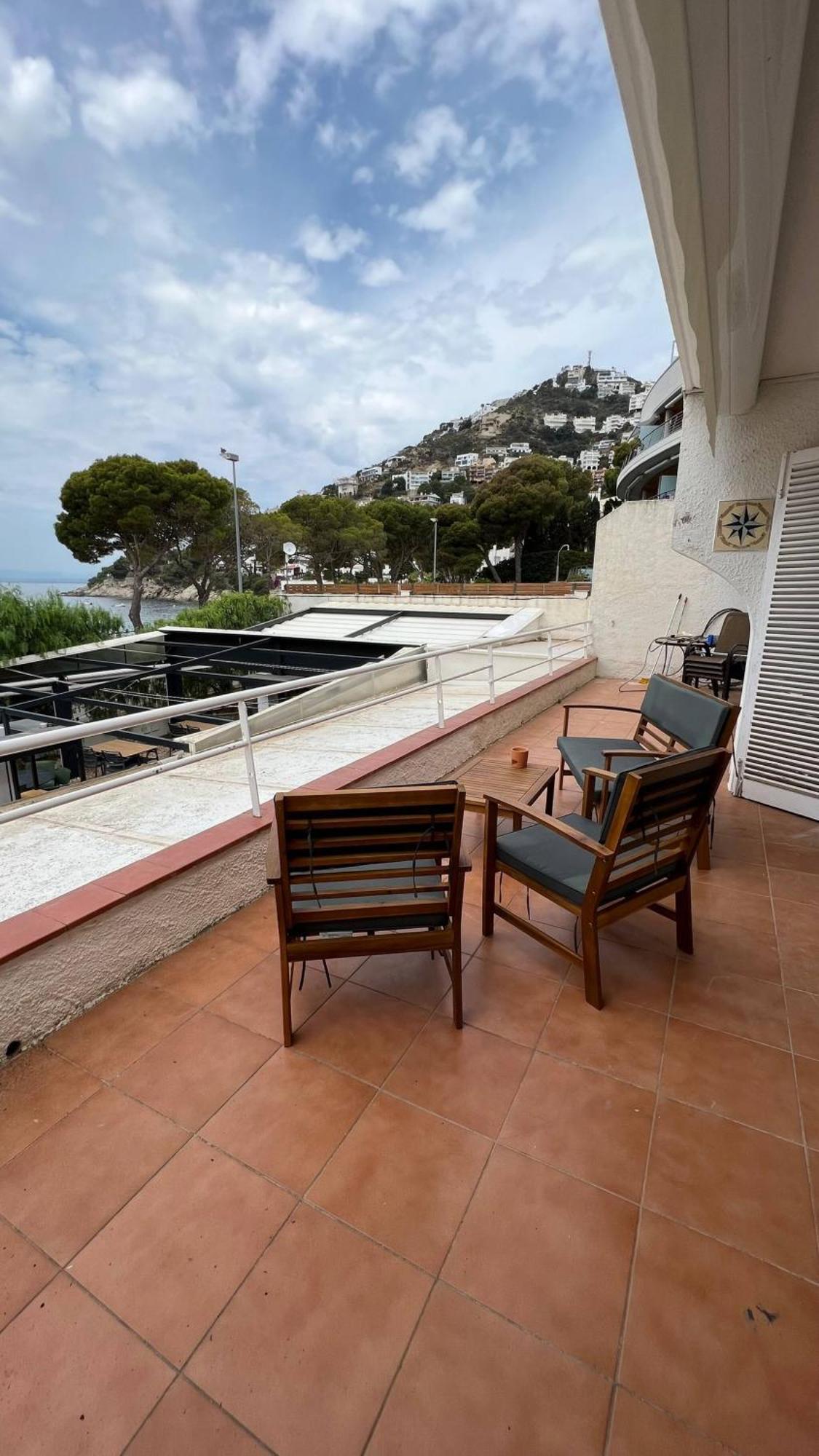 Precioso Apartamento Moderno En Primera Linea Del Mar Av-11 Rosas Exterior foto