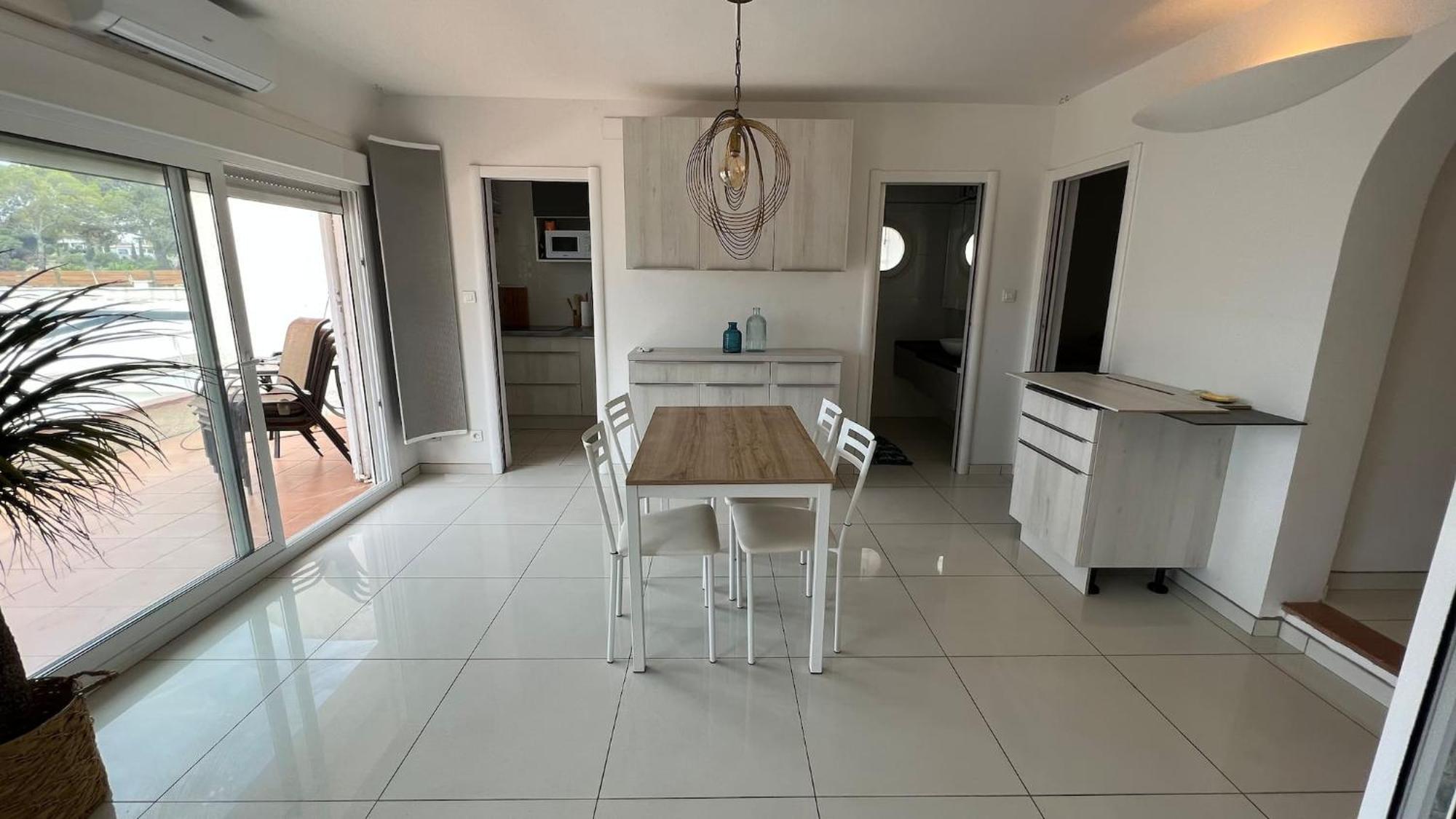 Precioso Apartamento Moderno En Primera Linea Del Mar Av-11 Rosas Exterior foto