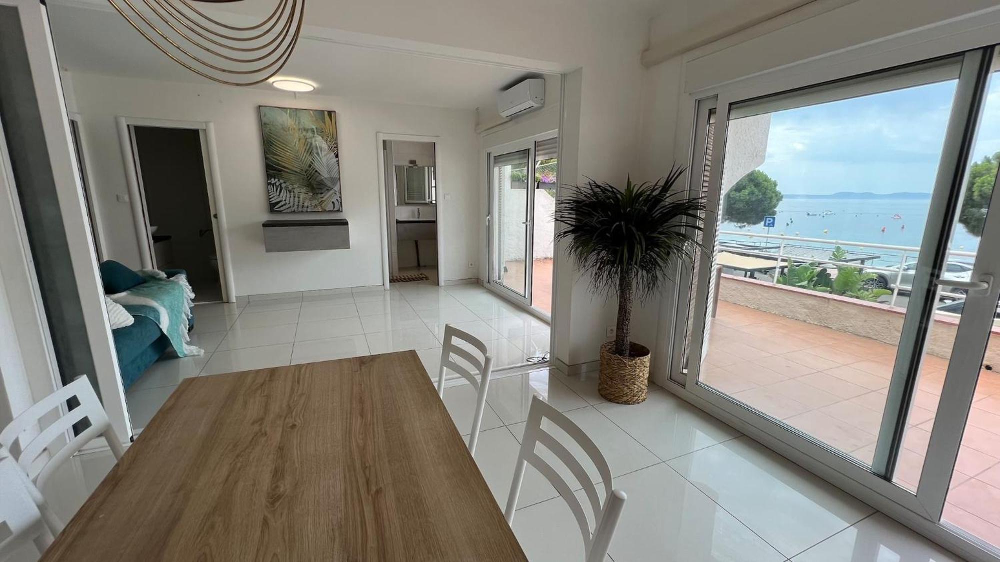 Precioso Apartamento Moderno En Primera Linea Del Mar Av-11 Rosas Exterior foto