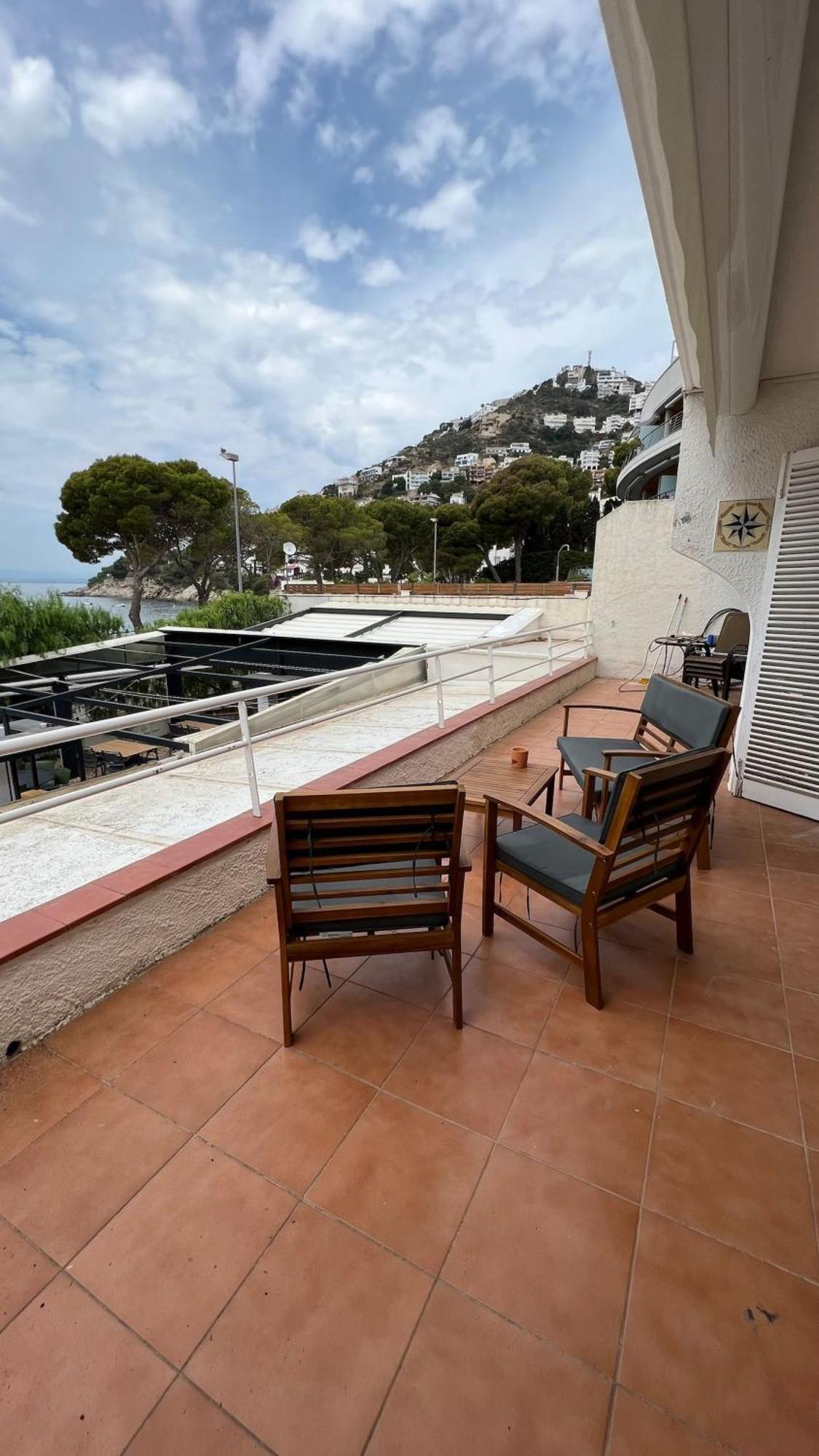 Precioso Apartamento Moderno En Primera Linea Del Mar Av-11 Rosas Exterior foto