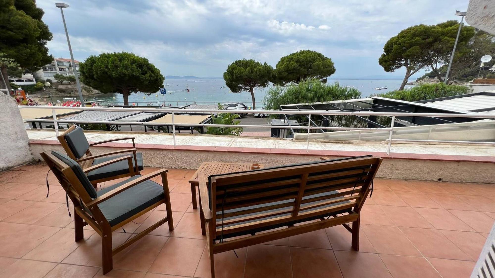 Precioso Apartamento Moderno En Primera Linea Del Mar Av-11 Rosas Exterior foto